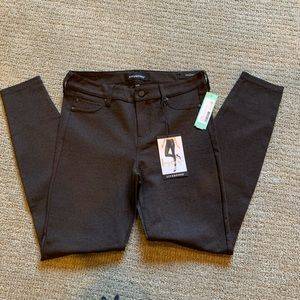 NWT Liverpool Stretchy Skinny Jeans (Jeggings)